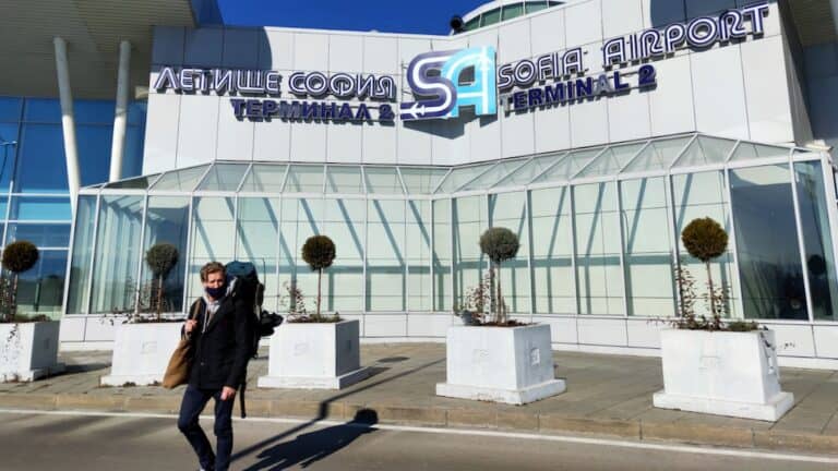 The Digital Nomad Packing List: Essentials You Never Thought Of 13 The Digital Nomad Packing List: Essentials You Never Thought Of