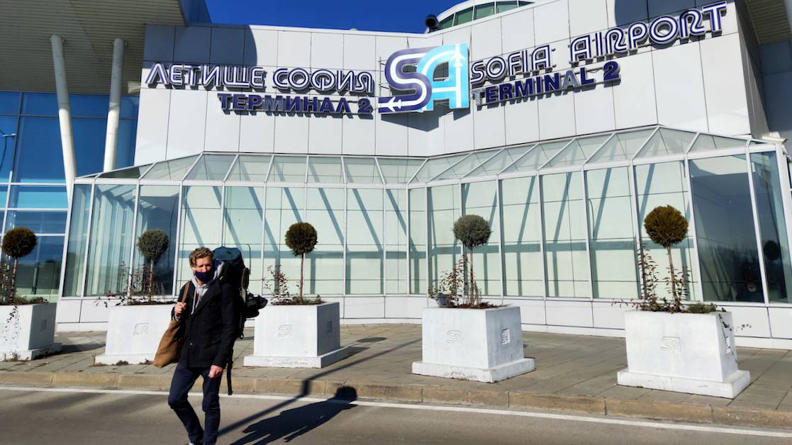 The Digital Nomad Packing List: Essentials You Never Thought Of 4 The Digital Nomad Packing List: Essentials You Never Thought Of